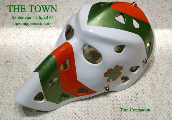 tomconnautonthetownmask1